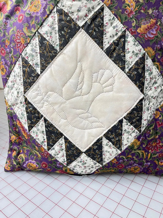 Dove Tote or Country Tulip Tote - 2 Free Patterns - Instant Download PDF - expressivequilts.com