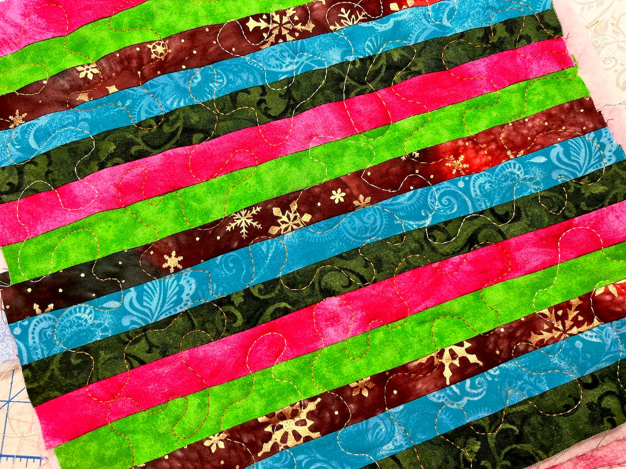 Christmas Quilted Ornaments Pattern - Free Instant Download PDF